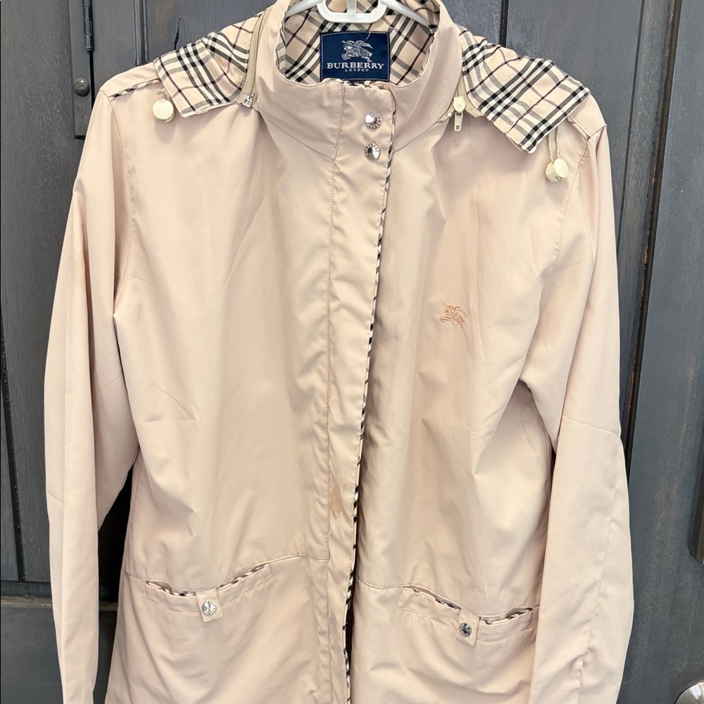 Burberry Women's Light beige Trench Coat